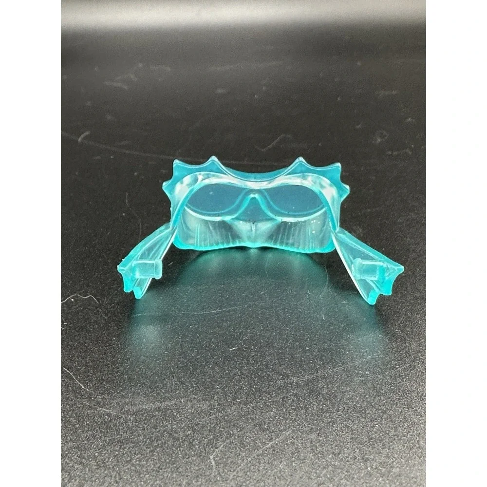 Monster High Doll Gil Webber Wheel Love Replacement‎ Goggles